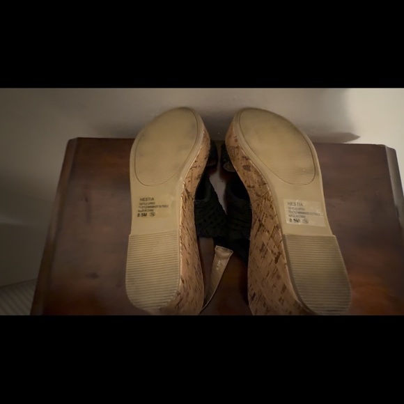 Jelly Pop Hestia stacked cork wedge slingback sandals, blk, 8.5, kindly used - Picture 6 of 9